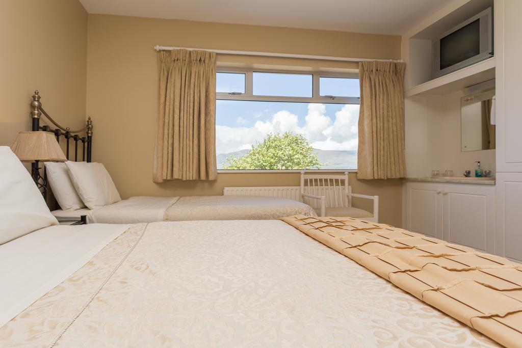 Fern Rock Bed And Breakfast Dromin Ngoại thất bức ảnh