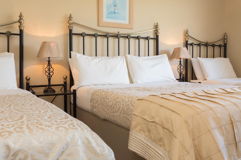 Fern Rock Bed And Breakfast Dromin Ngoại thất bức ảnh